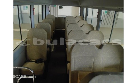 Acheter Import Voiture Abarth 595 Blanc à Import - Dubai, Central Acheter Import Voiture Abarth 595 Blanc à Import - Dubai, Central