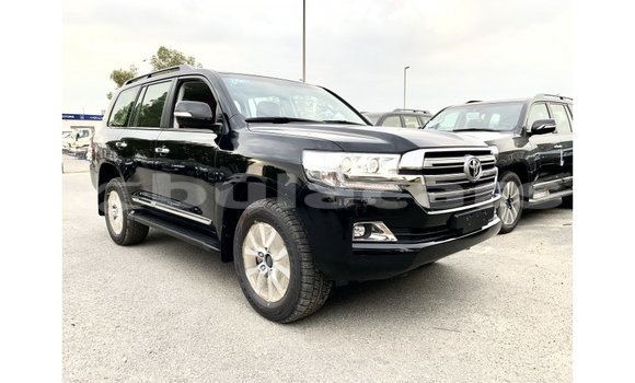 Acheter Import Voiture Toyota Land Cruiser Noir à Import - Dubai, Central Acheter Import Voiture Toyota Land Cruiser Noir à Import - Dubai, Central