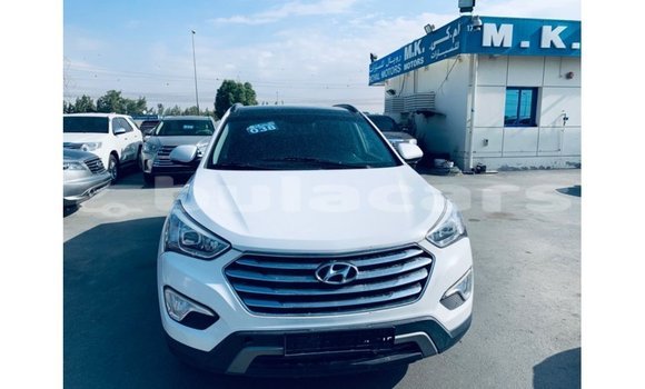 Buy Import Hyundai Santa Fe White Car in Import - Dubai in Central Buy Import Hyundai Santa Fe White Car in Import - Dubai in Central