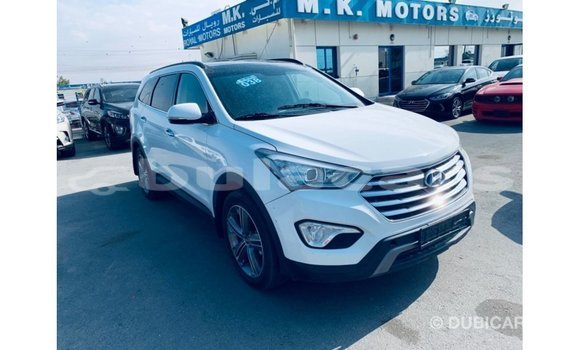 Buy Import Hyundai Santa Fe White Car in Import - Dubai in Central Buy Import Hyundai Santa Fe White Car in Import - Dubai in Central