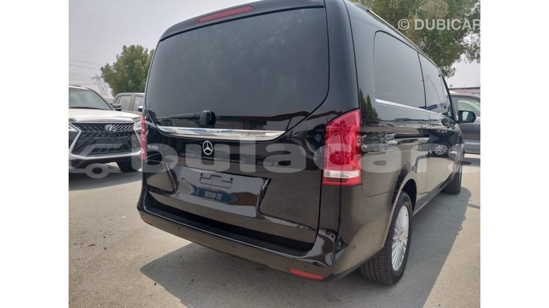 Big with watermark mercedes benz 250 central import dubai 5542