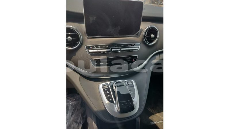 Big with watermark mercedes benz 250 central import dubai 5542