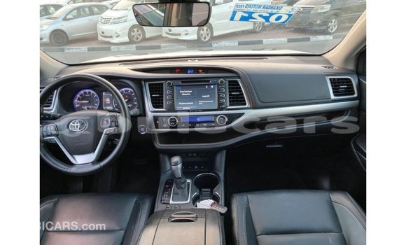 Buy Import Toyota Highlander Black Car in Import - Dubai in Central Buy Import Toyota Highlander Black Car in Import - Dubai in Central