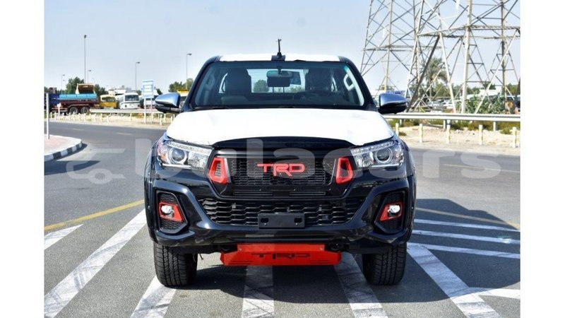 Big with watermark toyota hilux central import dubai 5547