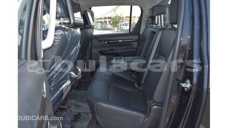 Big with watermark toyota hilux central import dubai 5547