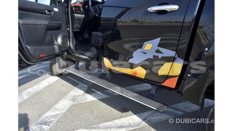 Big with watermark toyota hilux central import dubai 5547