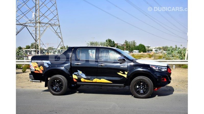 Big with watermark toyota hilux central import dubai 5547