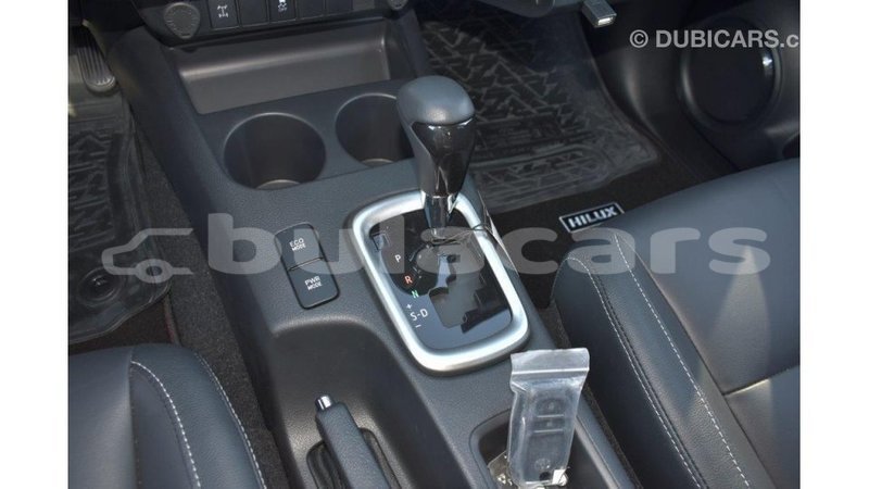 Big with watermark toyota hilux central import dubai 5547