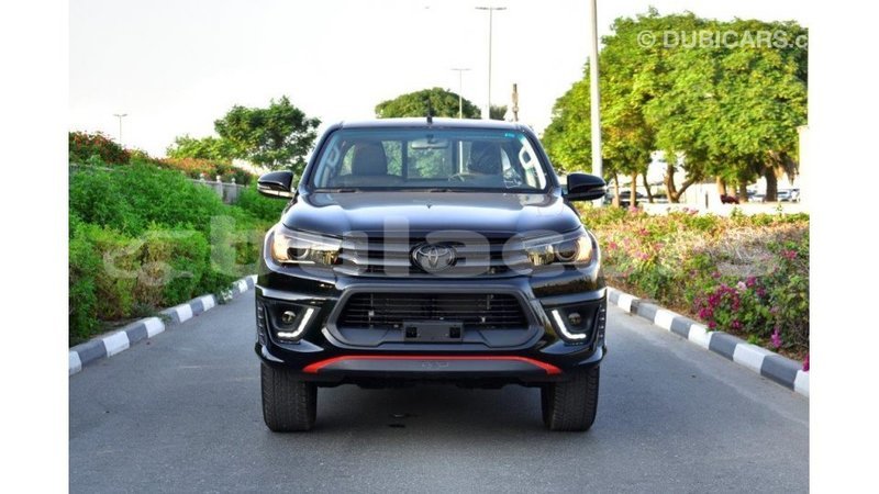 Big with watermark toyota hilux central import dubai 5549