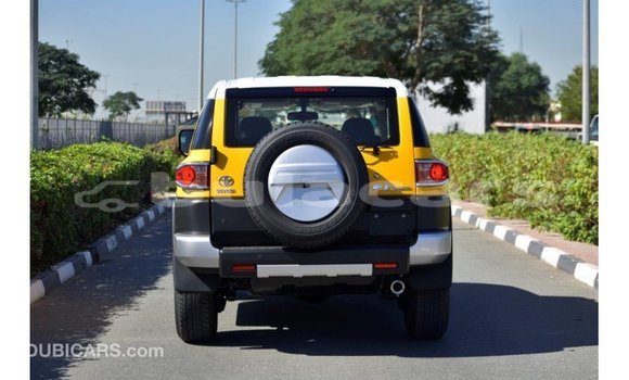 Acheter Import Voiture Toyota FJ Cruiser Autre à Import - Dubai, Central Acheter Import Voiture Toyota FJ Cruiser Autre à Import - Dubai, Central