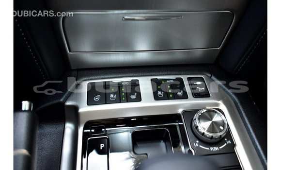 Acheter Import Voiture Toyota Land Cruiser Autre à Import - Dubai, Central Acheter Import Voiture Toyota Land Cruiser Autre à Import - Dubai, Central