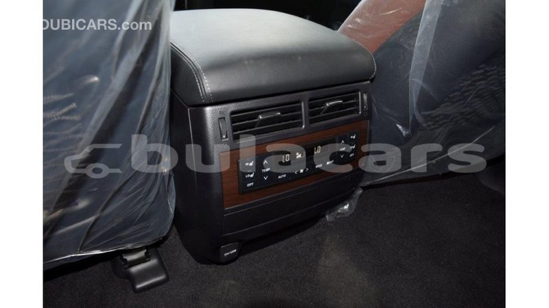 Big with watermark toyota land cruiser central import dubai 5554