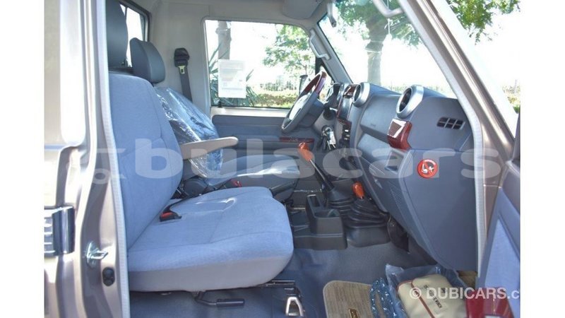 Big with watermark toyota land cruiser central import dubai 5555