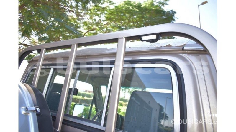 Big with watermark toyota land cruiser central import dubai 5555