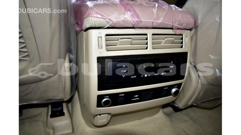 Big with watermark toyota land cruiser central import dubai 5558