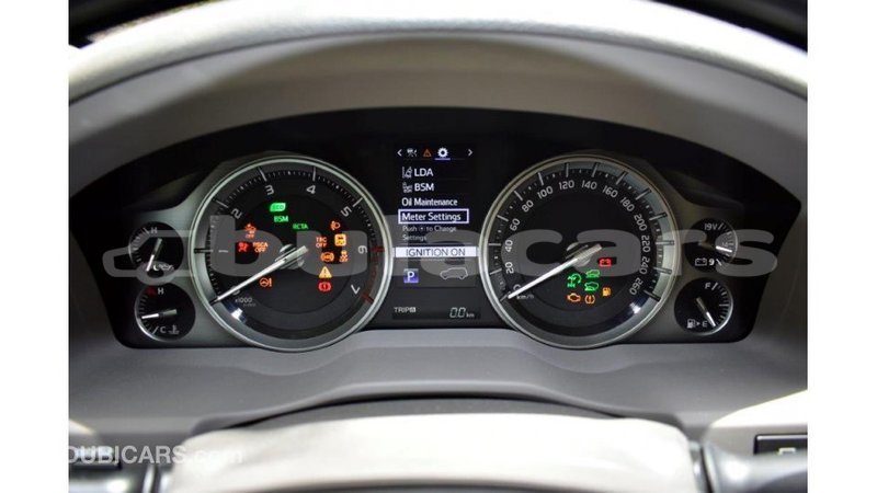 Big with watermark toyota land cruiser central import dubai 5558