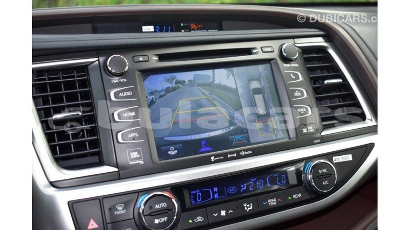 Big with watermark toyota highlander central import dubai 5561
