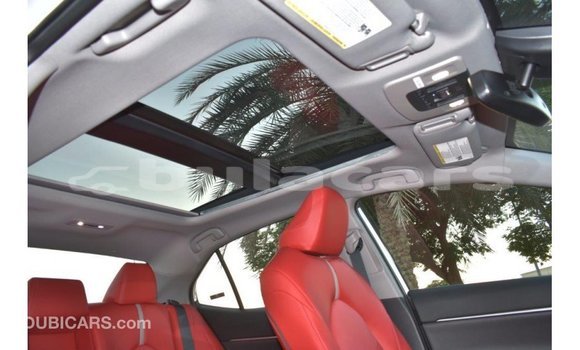 Acheter Import Voiture Toyota Camry Blanc à Import - Dubai, Central Acheter Import Voiture Toyota Camry Blanc à Import - Dubai, Central