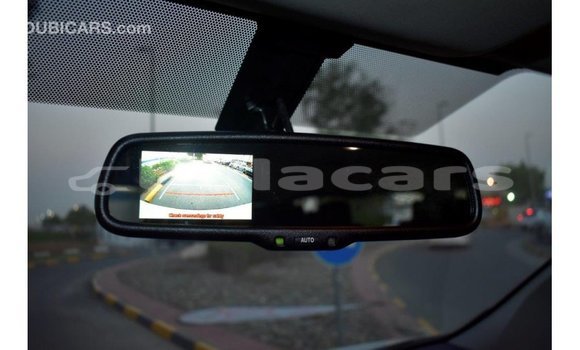 Acheter Import Voiture Toyota Hiace Blanc à Import - Dubai, Central Acheter Import Voiture Toyota Hiace Blanc à Import - Dubai, Central