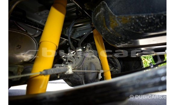 Acheter Import Voiture Toyota Land Cruiser Gris à Import - Dubai, Central Acheter Import Voiture Toyota Land Cruiser Gris à Import - Dubai, Central