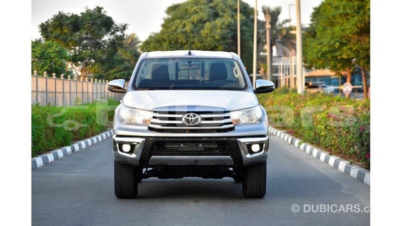 Big with watermark toyota hilux central import dubai 5566