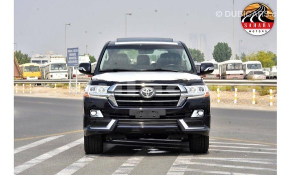 Acheter Import Voiture Toyota Land Cruiser Noir à Import - Dubai, Central Acheter Import Voiture Toyota Land Cruiser Noir à Import - Dubai, Central