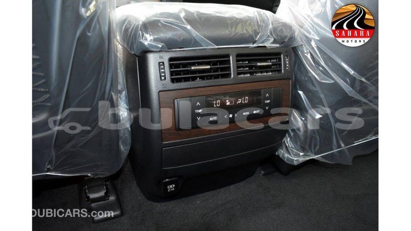 Big with watermark toyota land cruiser central import dubai 5571