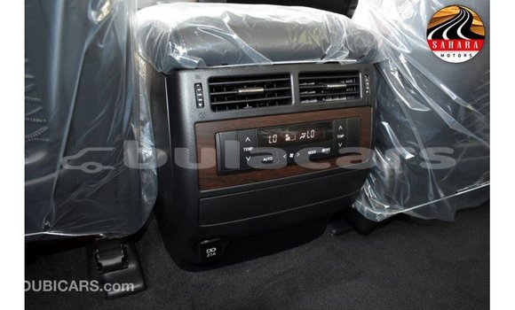 Acheter Import Voiture Toyota Land Cruiser Noir à Import - Dubai, Central Acheter Import Voiture Toyota Land Cruiser Noir à Import - Dubai, Central