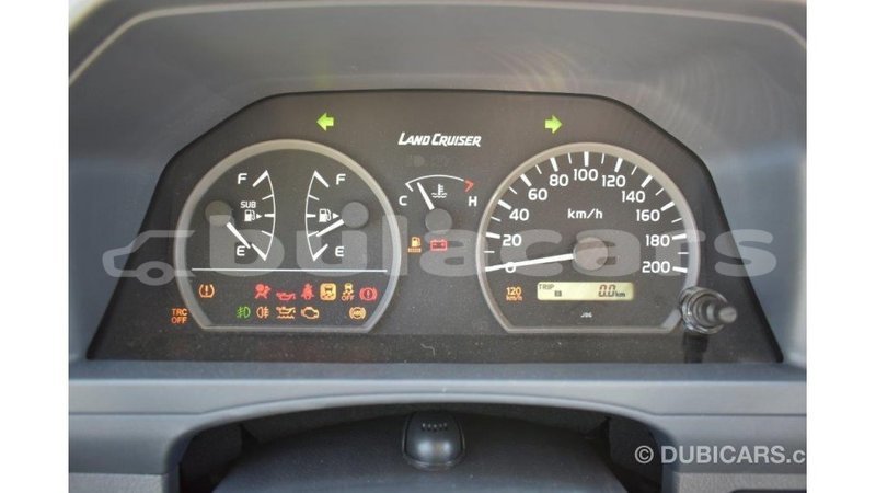 Big with watermark toyota land cruiser central import dubai 5574