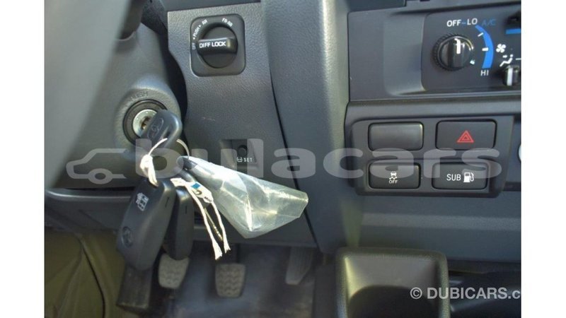Big with watermark toyota land cruiser central import dubai 5574