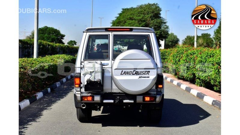 Big with watermark toyota land cruiser central import dubai 5575