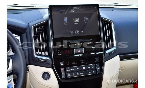 Acheter Import Voiture Toyota Land Cruiser Noir à Import - Dubai, Central Acheter Import Voiture Toyota Land Cruiser Noir à Import - Dubai, Central