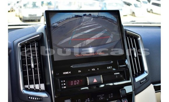 Acheter Import Voiture Toyota Land Cruiser Noir à Import - Dubai, Central Acheter Import Voiture Toyota Land Cruiser Noir à Import - Dubai, Central