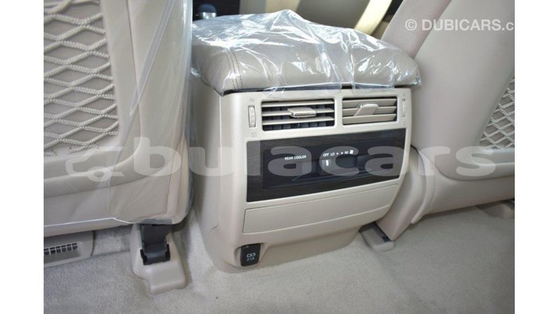 Big with watermark toyota land cruiser central import dubai 5577
