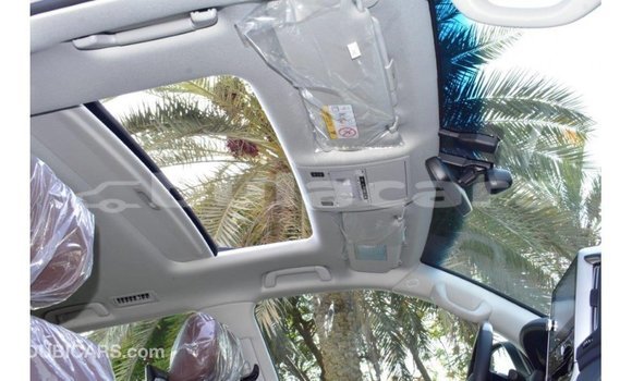 Acheter Import Voiture Toyota Land Cruiser Gris à Import - Dubai, Central Acheter Import Voiture Toyota Land Cruiser Gris à Import - Dubai, Central