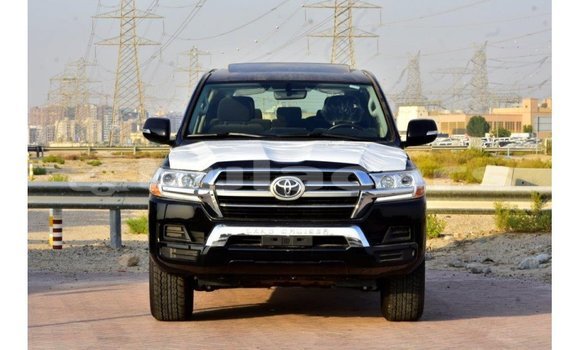 Acheter Import Voiture Toyota Land Cruiser Noir à Import - Dubai, Central Acheter Import Voiture Toyota Land Cruiser Noir à Import - Dubai, Central