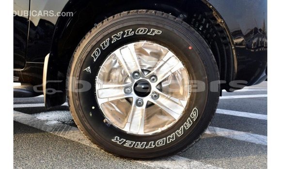 Acheter Import Voiture Toyota Land Cruiser Noir à Import - Dubai, Central Acheter Import Voiture Toyota Land Cruiser Noir à Import - Dubai, Central