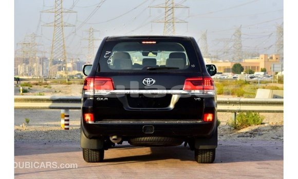 Acheter Import Voiture Toyota Land Cruiser Noir à Import - Dubai, Central Acheter Import Voiture Toyota Land Cruiser Noir à Import - Dubai, Central