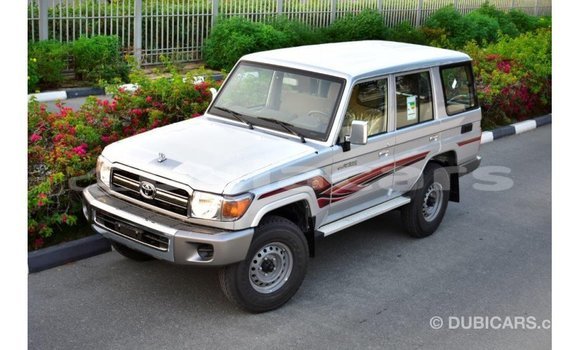Buy Import Toyota Land Cruiser Grey Car in Import - Dubai in Central Buy Import Toyota Land Cruiser Grey Car in Import - Dubai in Central