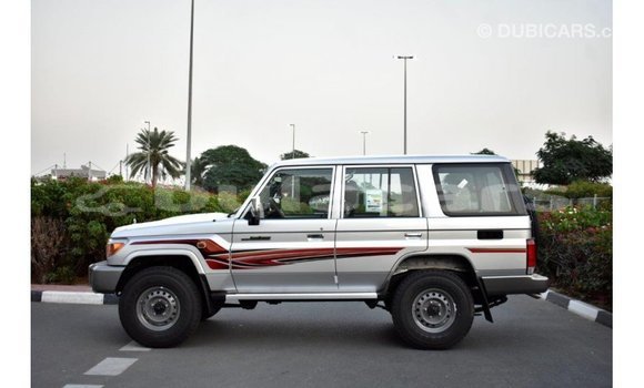 Buy Import Toyota Land Cruiser Grey Car in Import - Dubai in Central Buy Import Toyota Land Cruiser Grey Car in Import - Dubai in Central