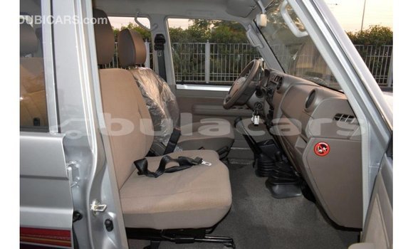 Buy Import Toyota Land Cruiser Grey Car in Import - Dubai in Central Buy Import Toyota Land Cruiser Grey Car in Import - Dubai in Central