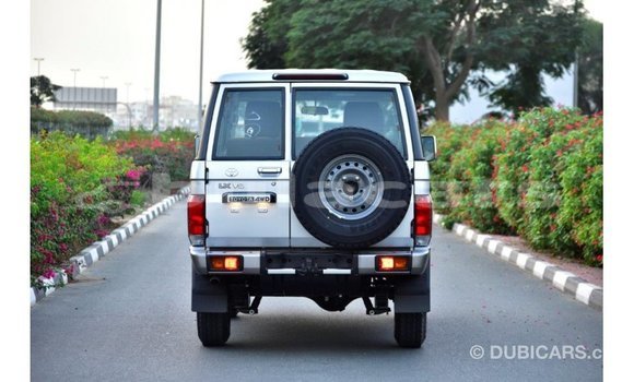 Buy Import Toyota Land Cruiser Grey Car in Import - Dubai in Central Buy Import Toyota Land Cruiser Grey Car in Import - Dubai in Central