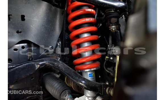 Acheter Import Voiture Toyota Hilux Noir à Import - Dubai, Central Acheter Import Voiture Toyota Hilux Noir à Import - Dubai, Central