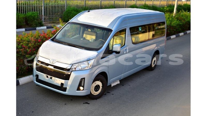 Big with watermark toyota hiace central import dubai 5583