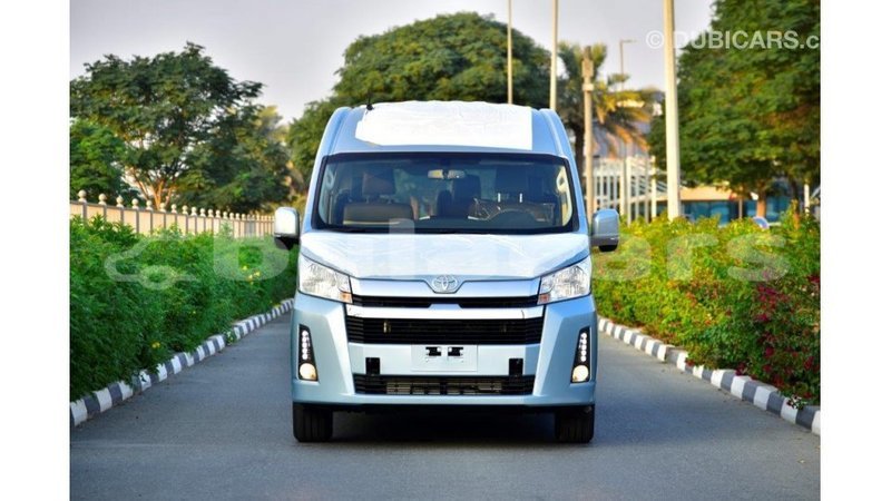 Big with watermark toyota hiace central import dubai 5583
