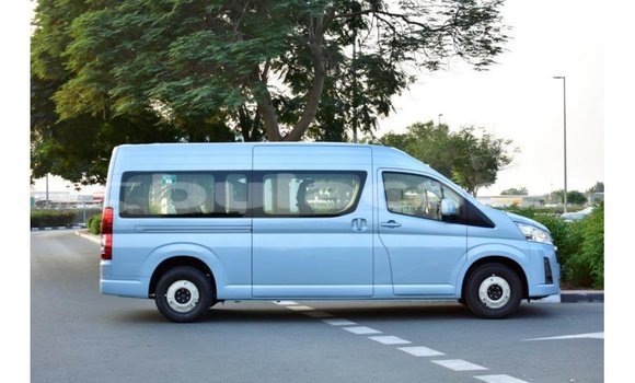 Acheter Import Voiture Toyota Hiace Bleu à Import - Dubai, Central Acheter Import Voiture Toyota Hiace Bleu à Import - Dubai, Central