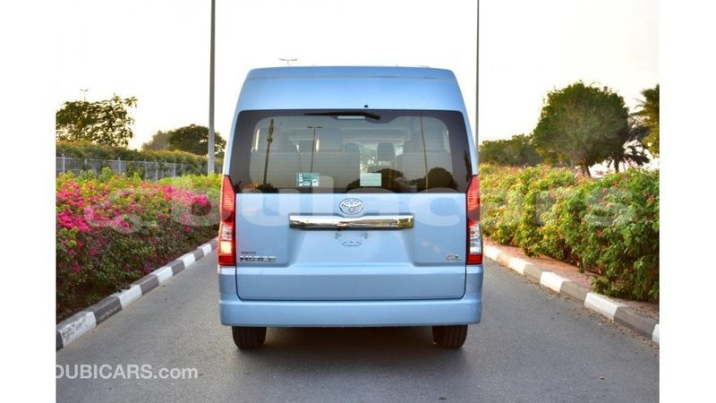 Big with watermark toyota hiace central import dubai 5583