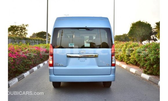 Acheter Import Voiture Toyota Hiace Bleu à Import - Dubai, Central Acheter Import Voiture Toyota Hiace Bleu à Import - Dubai, Central