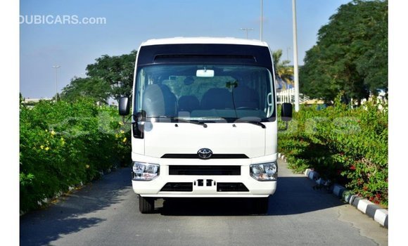 Acheter Import Voiture Toyota Coaster Blanc à Import - Dubai, Central Acheter Import Voiture Toyota Coaster Blanc à Import - Dubai, Central