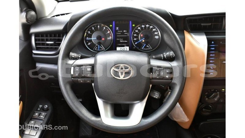 Big with watermark toyota fortuner central import dubai 5588